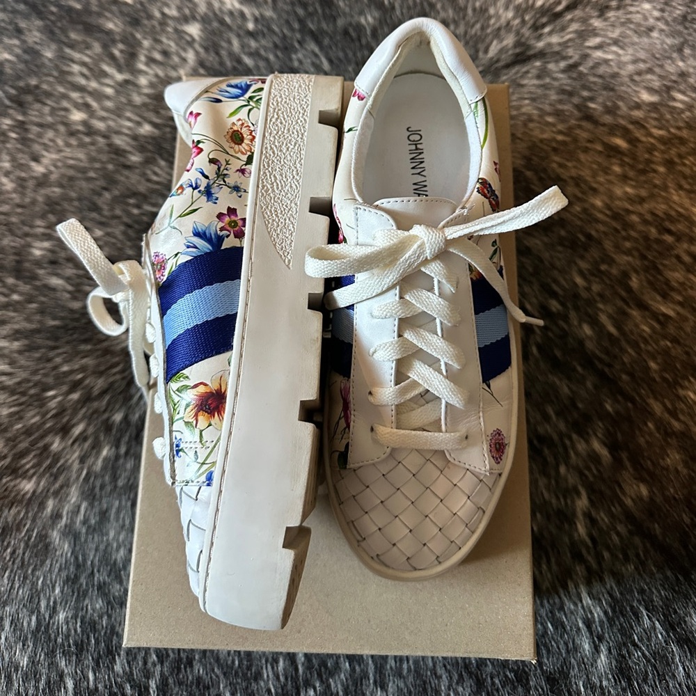 Johnny Was DOWNTOWN FIRKA SNEAKER White Floral Sneakers